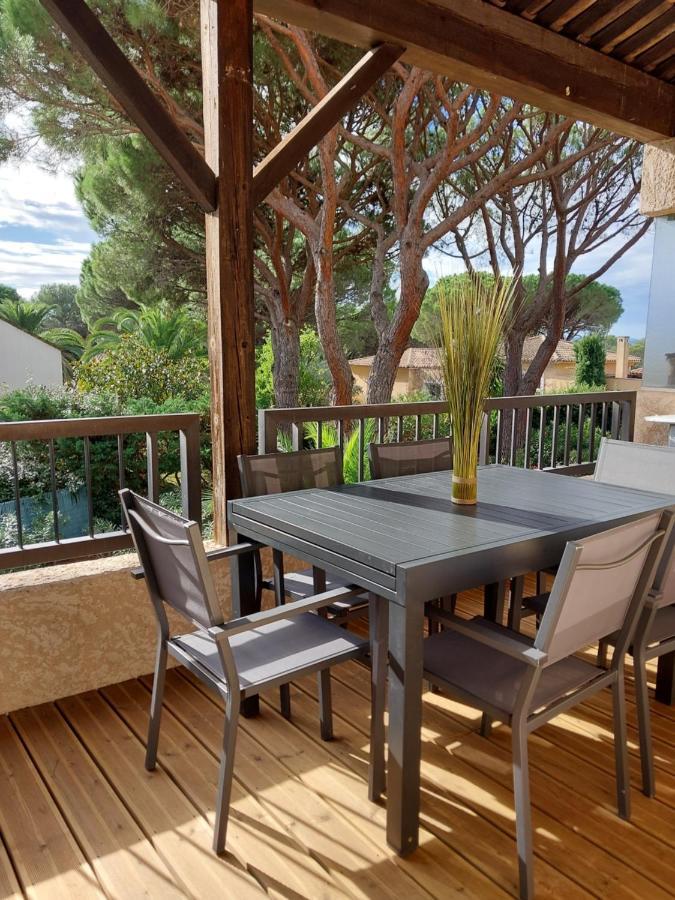 La Terrasse Des Golfs, Duplex Climatise, 2 Sdb, Garage, Calme Et Verdure Saint-Raphaël Dış mekan fotoğraf