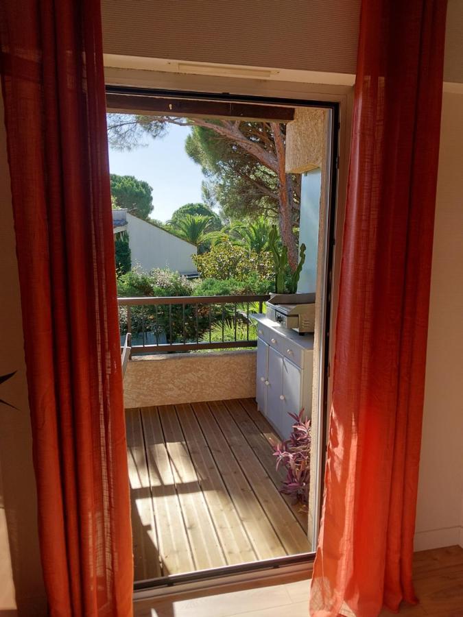 La Terrasse Des Golfs, Duplex Climatise, 2 Sdb, Garage, Calme Et Verdure Saint-Raphaël Dış mekan fotoğraf